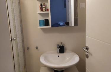 Cozy Jelsa apartment in the shade of the pines. - Foto 27