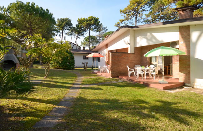 3 bedroom House in Lignano Sabbiadoro with garden and terrace - Photo 14