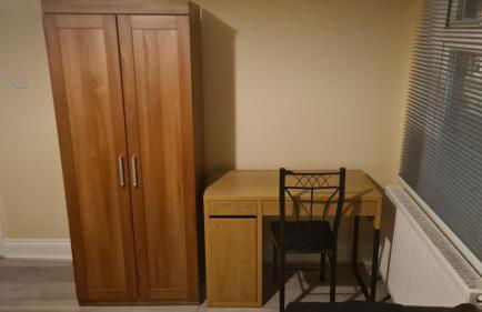 Entire 2 Bedroom Home/Flat In London, Central Line - Foto 6