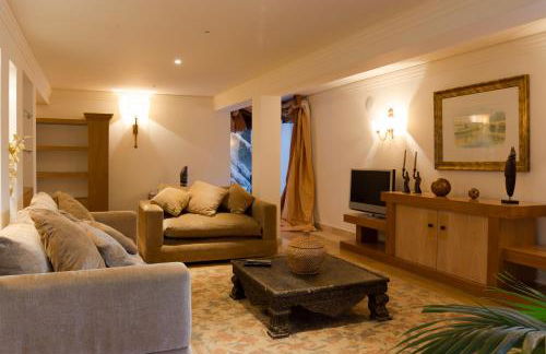 Apartamento com Piscina - Photo 19