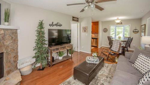 Brook Haven Condo - Downtown Blowing Rock Ground Floor Fully Stocked with 2 King Beds - Foto 3