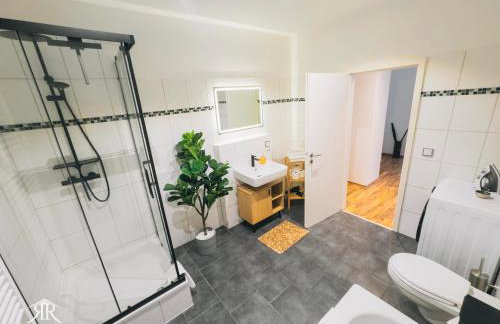 RR - Modern Living Apartments - 84 qm - Kitchen - Parking - Foto 8