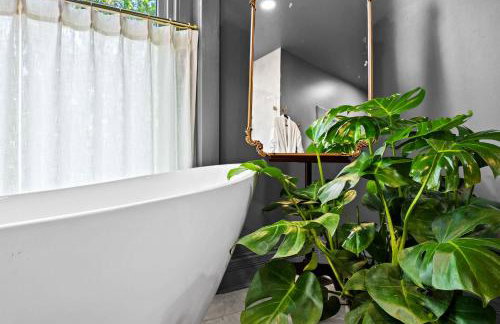 Gatsby Estate Luxe 7BR Retreat with Game Room - Foto 80