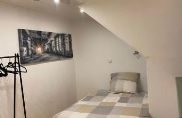 1 bedroom with private bathroom & Kitchenette - Foto 1