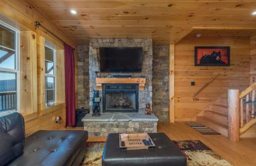 Above the Clouds Log Cabin, Hot Tub & Views! - Photo 26