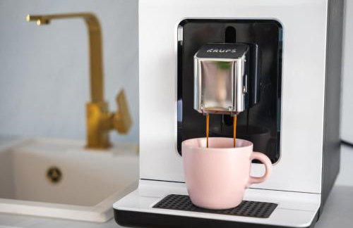 SOLEK, Apartamenty hotelowe i pokoje gościnne ze śniadaniem, przyjazne zwierzętom, wyjątkowe, z widokiem na Jezioro Jamno i w bardzo bliskiej odległości od morza - Foto 22