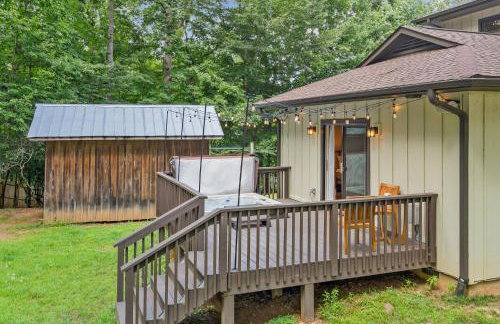 Near Asheville Hot Tub Fire Pit BBQ Sleeps 10 - Foto 52