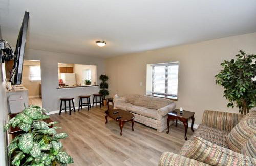 2 Bed, 1 Bath, Upper Level Unit - Foto 3