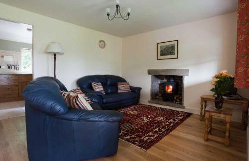 Chinley End Farm - Photo 5