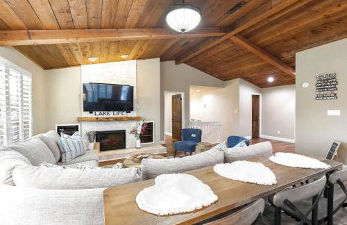 Luxury on Lake LBJ With Hot Tub Firepit & Boat Slip - Foto 18