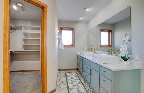 Private Pool and Yard Spacious Brighton Home! - Foto 15