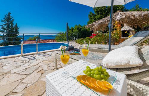Charming Villa Svagusa with Sea View - Foto 14