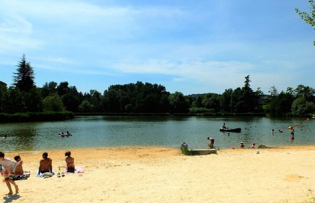 Pretty, Spacious Holiday Home With Private Pool - Foto 25