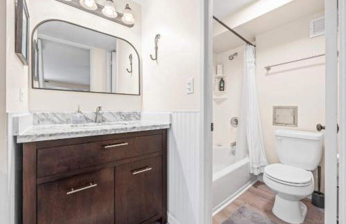 Condo on Beach with AC - Photo 17