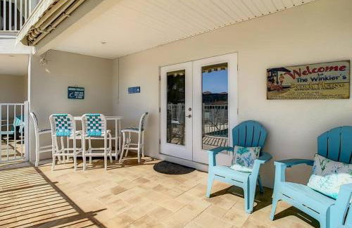 Clearwater Penthouse 5 min Beach walk Heated Pool - Foto 3