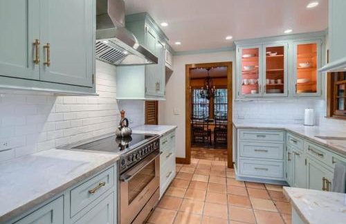 Casa Delfino - Savor Old World Charm with a Lush Poolside Retreat - Foto 6