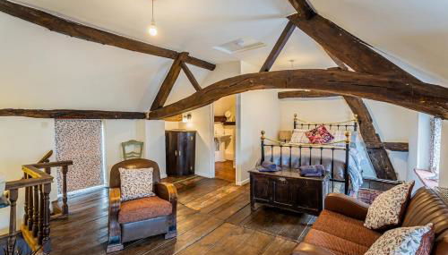 Carol's Cottage - Photo 1