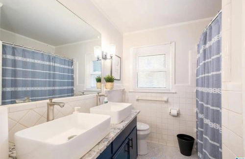 Southern Charm l 5BR l Sleeps 14 l A Location - Foto 20