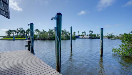 Bokeelia Island Oasis Waterfront, Private Dock! - Foto 2