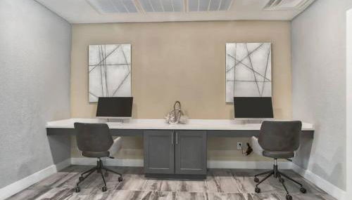 Beautiful RiverWalk Apt with Full Amenities, King Bed & Free Parking - Foto 5