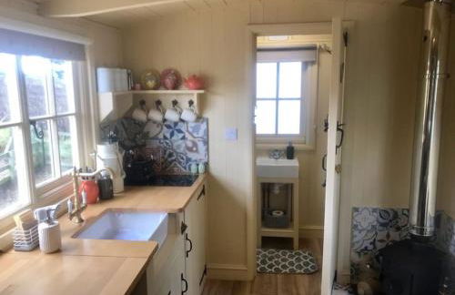 The Humble Hut - Photo 48