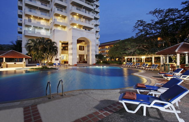 Waterfront Suites Phuket by Centara - Photo 36