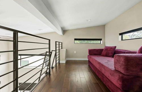 Modern Home with Casita - Balcony & Mins to DT ATX - Foto 27