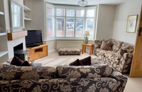 Beautiful spacious Home in Hereford - sleeps 7 - Photo 6