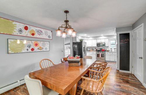 Home with Private Dock Near Colgate University - Photo 9