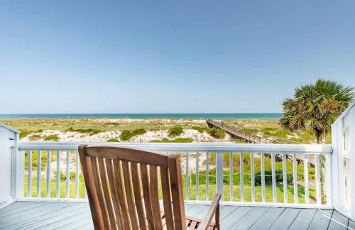 Beach Getaway in Amelia - Ocean Views & Room for 8 - Foto 7