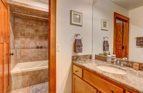 Peaceful Mountian Oasis Firepit, Hot Tub, Sauna! - Foto 27