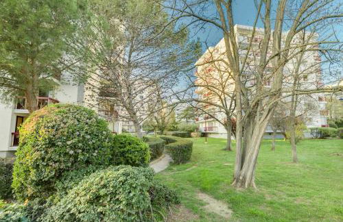 Top floor apartment - 2 chambres, Free Wifi & Parking & Sunset by ImmoConciergerie - Photo 20