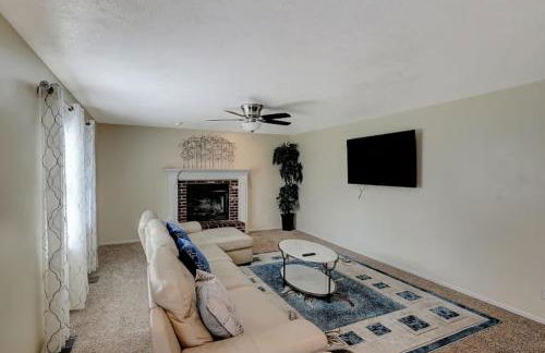 Massive 6 bedroom in a great area - Foto 48