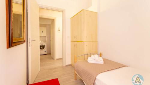 Piano terra sul lungomare con parcheggio 80a - Photo 5