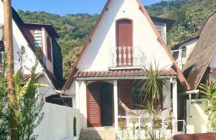 Casa estilo chale dúplex com 3 quartos, churrasqueira, balanço, chuveirão e a uma quadra da praia - Foto 34