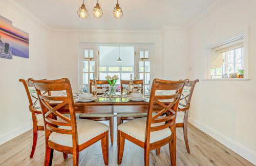 Henrow House Lymington 4 Bed Detached Home with Hot Tub - Foto 13