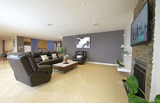 Luxury 7BRM Lakeside BigHouse Point Cook - Foto 27