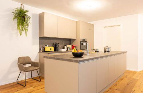 Lit Living - Luxury House - Box Spring - Parking - Exclusive Kitchen - Foto 22