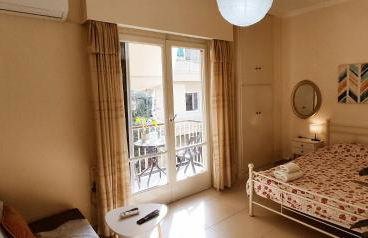 Next to Metro! Bright Apartment with Fully Equipped Kitchen - Foto 4