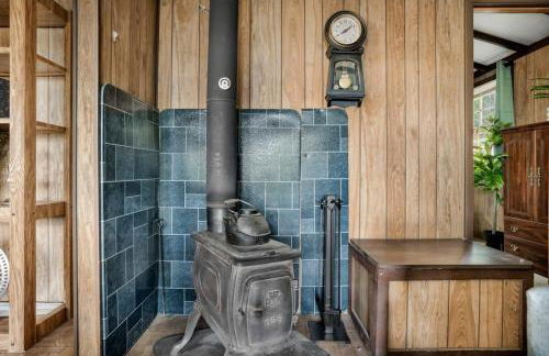 Secluded Cabin Hot Tub, Huge Deck, Fire Pit, WiFi - Foto 10