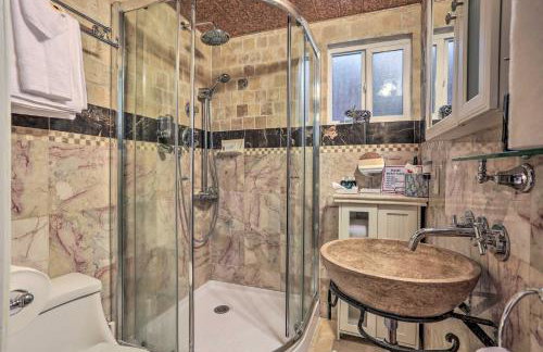 1 Mi to Lake Gregory Boho Crestline Cabin - Foto 16