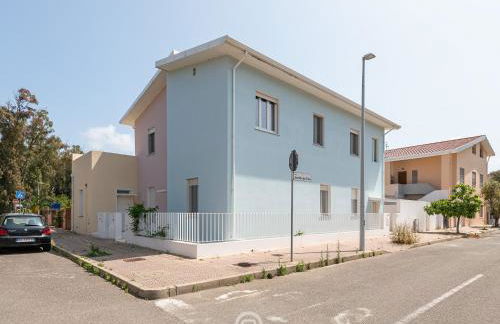 Sandy Retreat, Beachside Apartment with Terrace - Foto 45