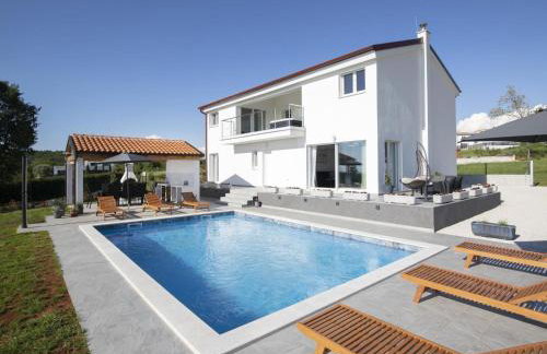 Holiday Home Villa Euphoria mit Pool- Sauna und Whirlpool by Interhome - Photo 2