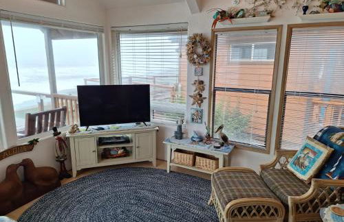 Luxurious Oceanfront Cabin 7 Getaway W Hot Tub - Foto 29