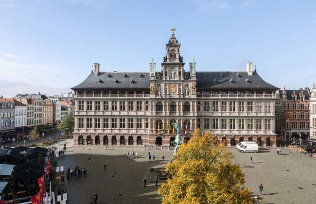 Modern Apartment on top Location in Antwerp - Photo 2