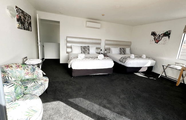 DeLorenzo's Studio Apartments - Foto 26