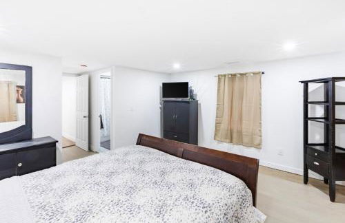 Orange NJ 2BR Duplex | Walk to Train + 2BA - Foto 17