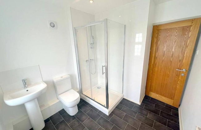 Large Triple Studio in South London - Sutton - Foto 7