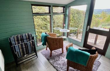 Oaklodge House - Photo 66