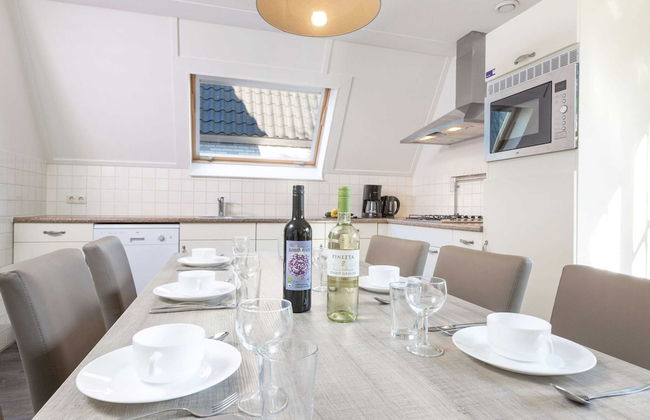 Bungalow Near Breda & De Biesbosch Park - Photo 1